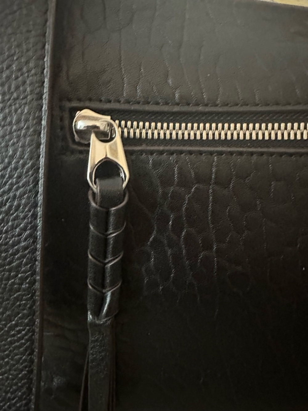 Oryany CROSSBODY in Metallic & Black leather | Whipped Stitching | Dust Bag - Picture 7 of 16